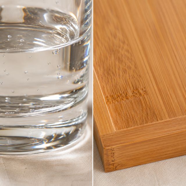 Close-up of crystal-clear borosilicate glass and bamboo tray wood grain – DEEJAZ serving set detail