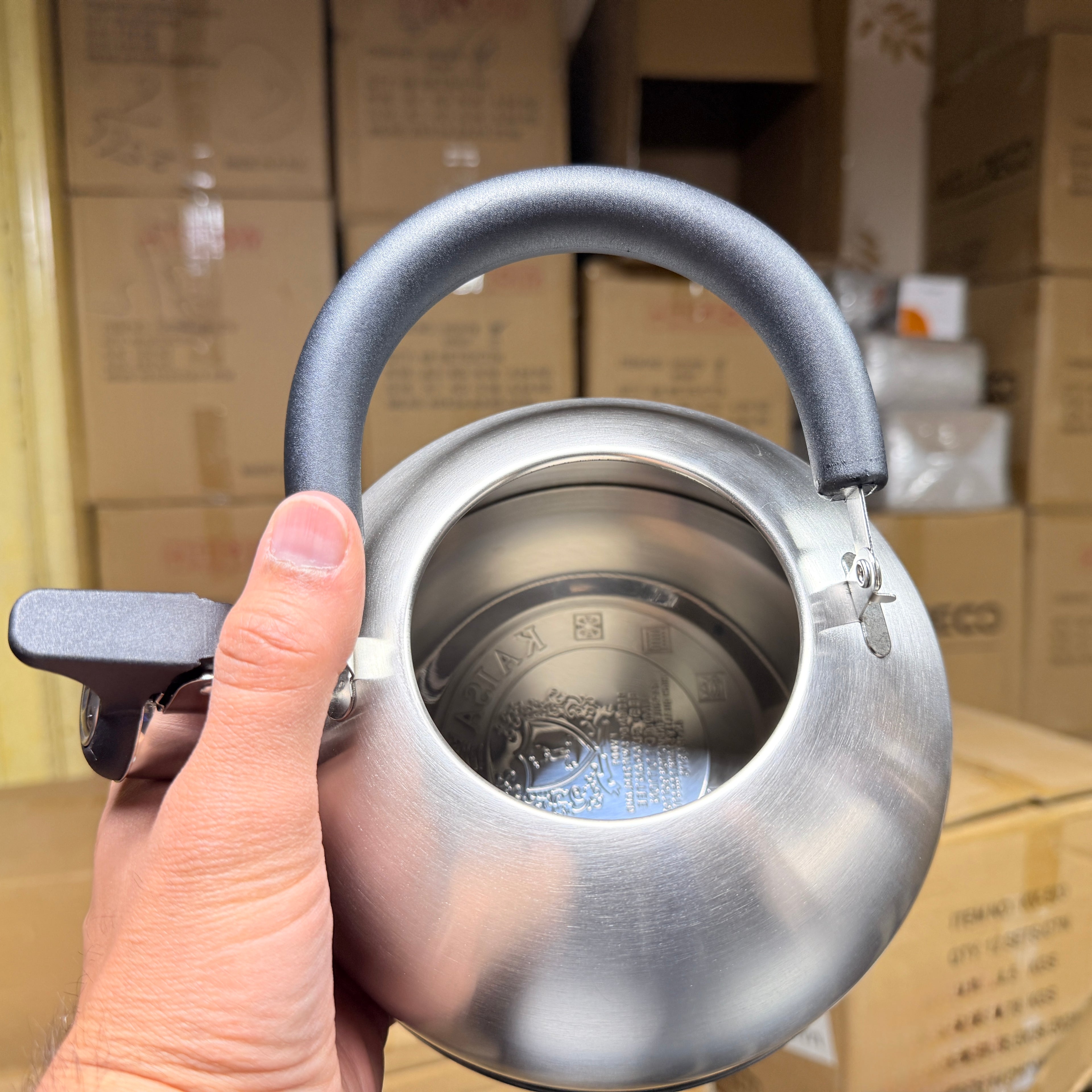 2.5 Liter Stainless Steel Whistling Kettle | Heat-Resistant Rubber Handle & Lid | Fast Boil Tea Kettle for Gas Stove